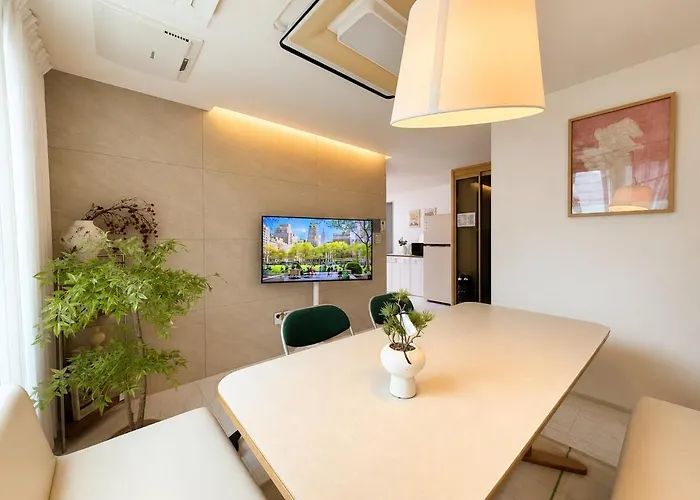 Newly Opened, Free Parking, Elevator, Bedding, 50-inch Tv, Netflix, Yeonsinnae Station Lines 3,6,gtx-a Seúl