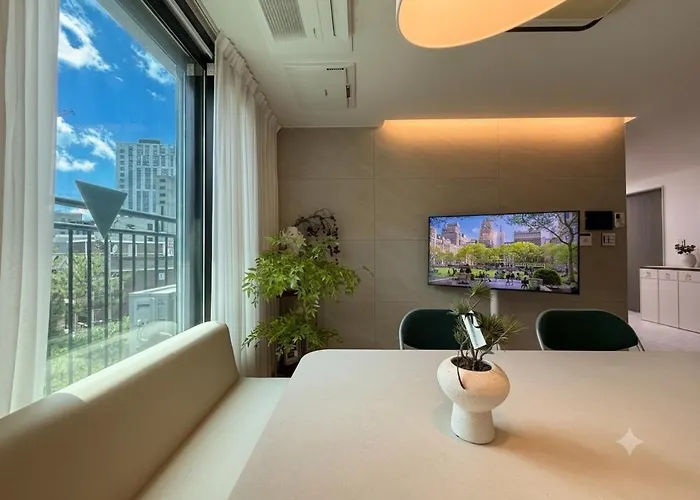 Newly Opened, Free Parking, Elevator, Bedding, 50-inch Tv, Netflix, Yeonsinnae Station Lines 3,6,gtx-a *